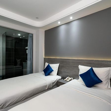Ruby Saigon Hotel - Ben Thanh Ho Chi Minh-staden Exteriör bild