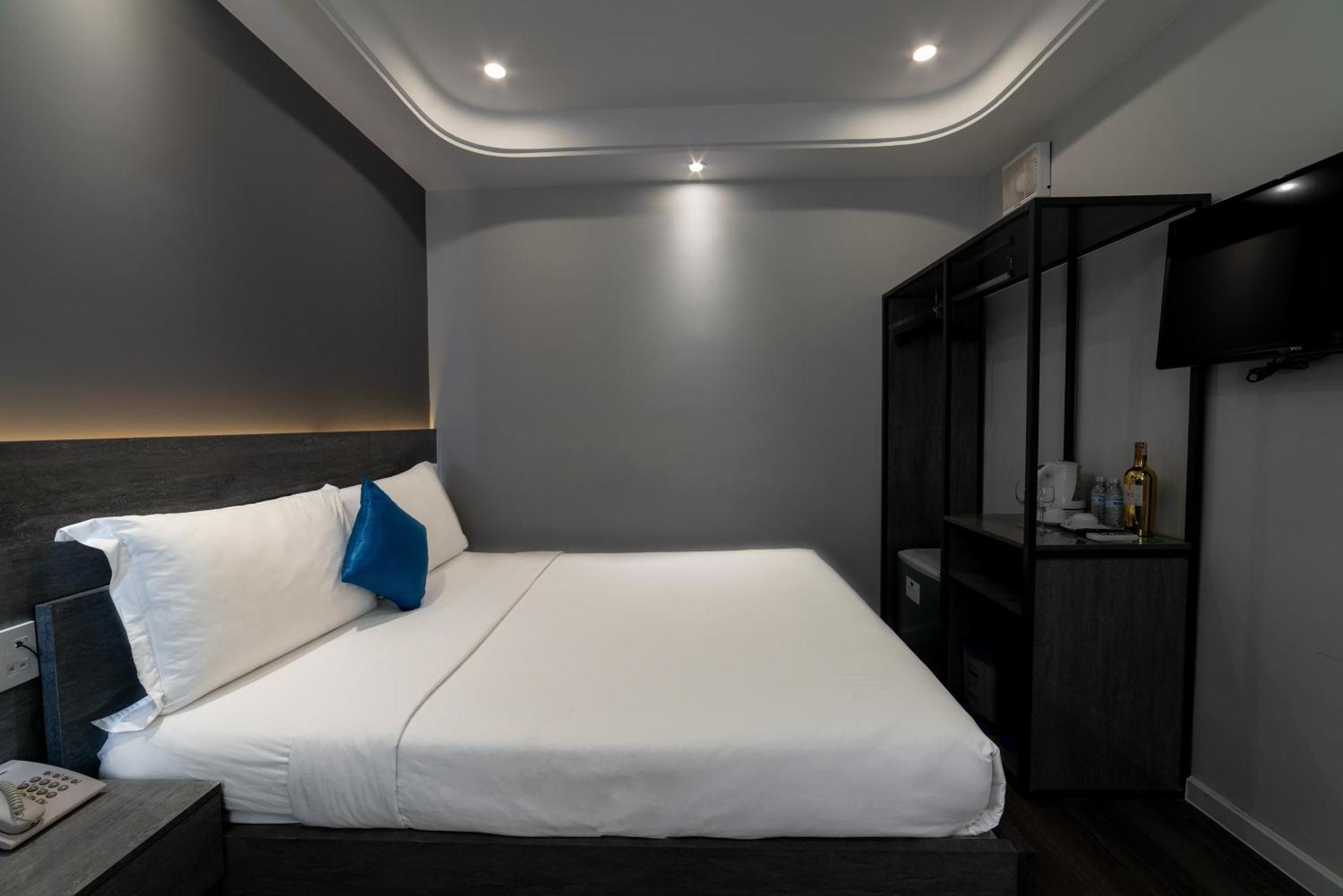 Ruby Saigon Hotel - Ben Thanh Ho Chi Minh-staden Exteriör bild