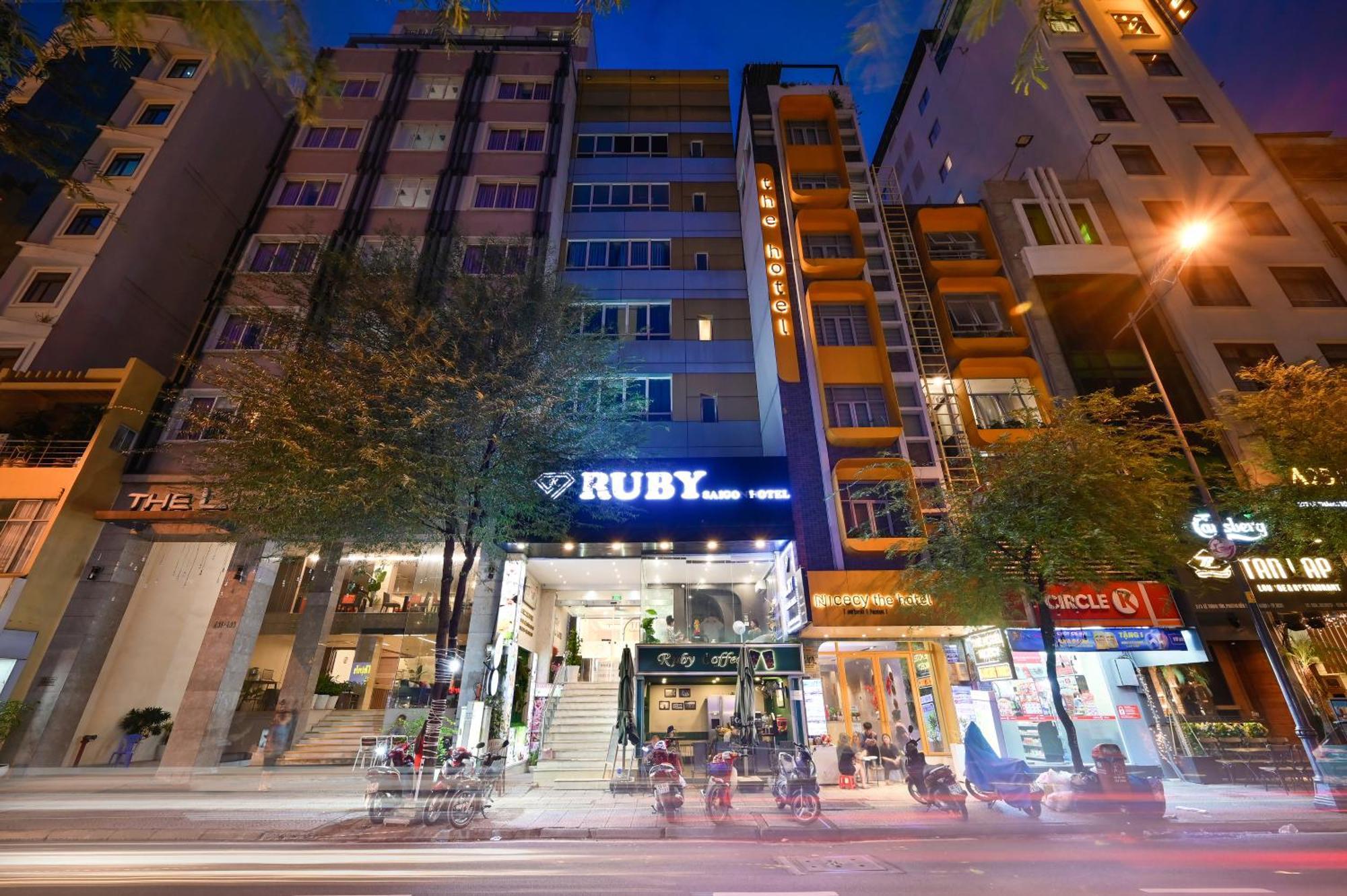 Ruby Saigon Hotel - Ben Thanh Ho Chi Minh-staden Exteriör bild