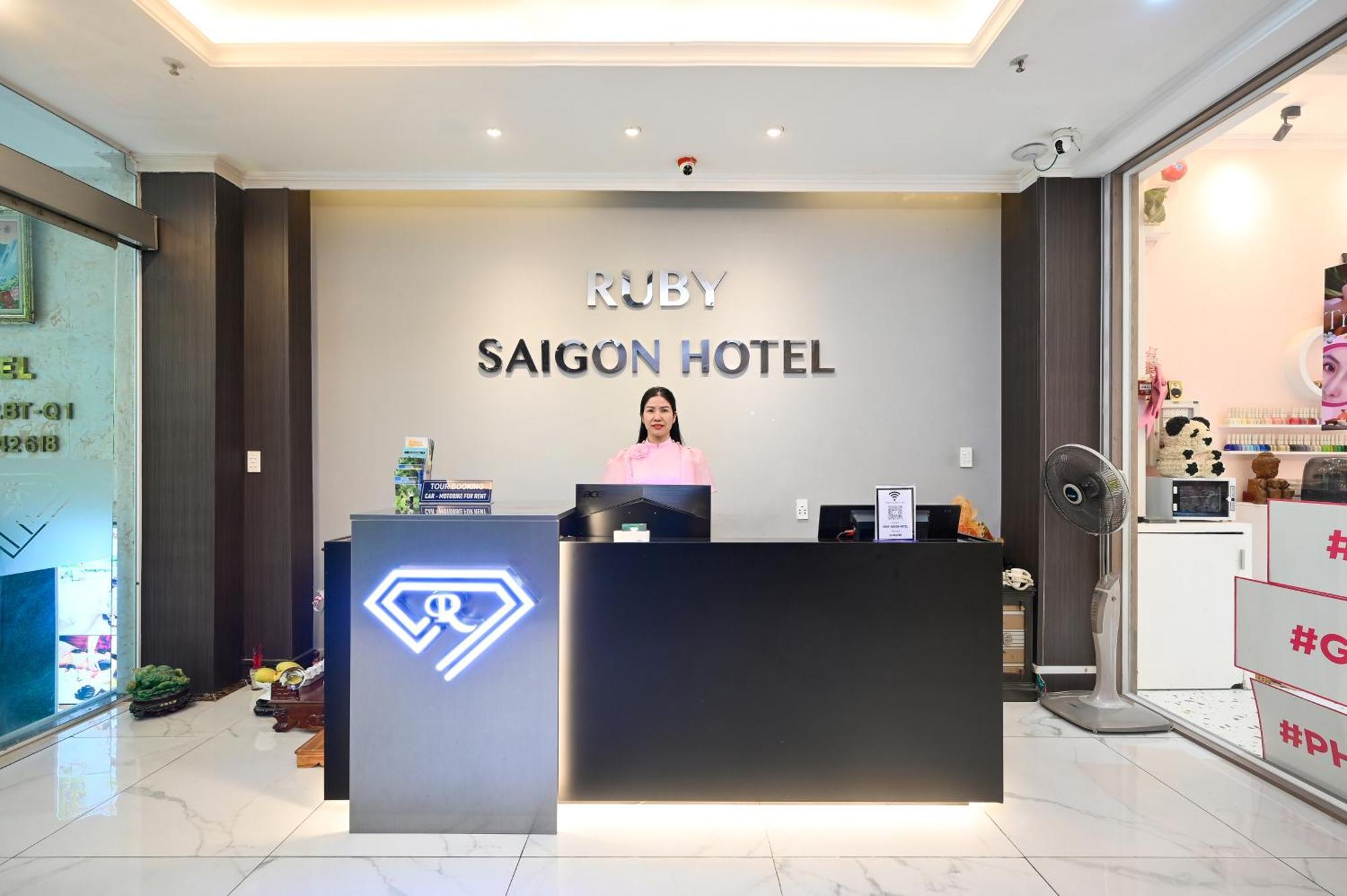 Ruby Saigon Hotel - Ben Thanh Ho Chi Minh-staden Exteriör bild